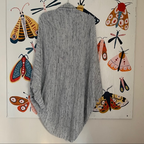 BOGO for $5 Mossimo Supply Flowy Cardigan - Picture 4 of 5